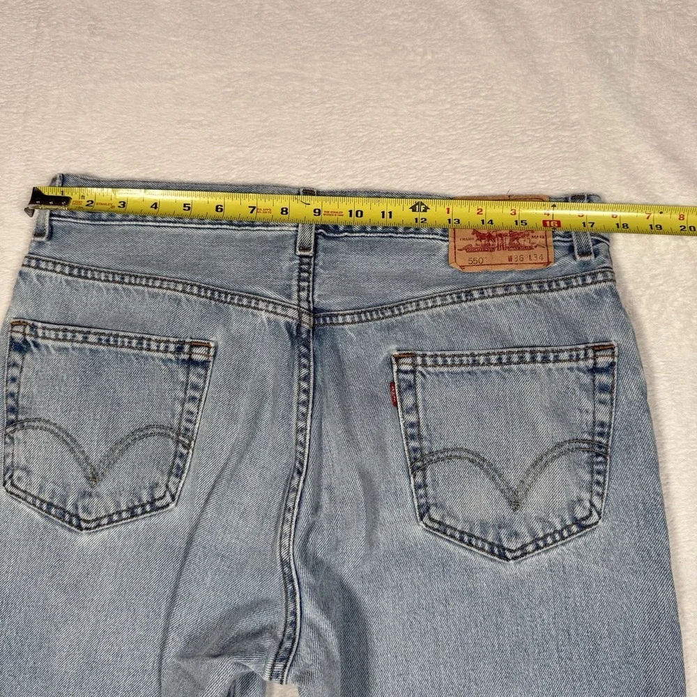 Levis 550 Jeans Mens 36x34(32) Blue Denim Faded Straight Leg Relaxed‎ Cotton